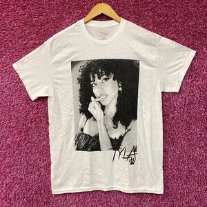 Tyla We Wanna Party Album Poster T-Shirt Large